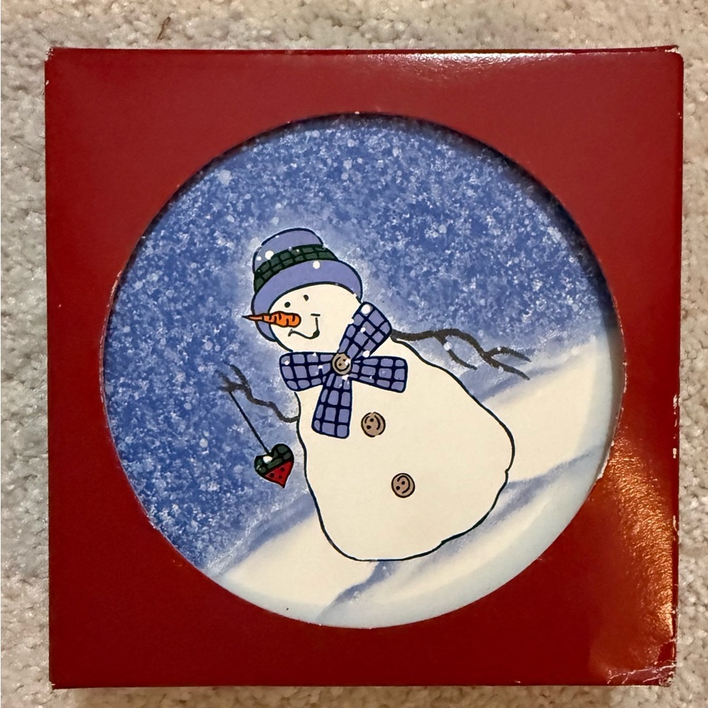 Kohl's Festive Snowman Plate - Red and Blue